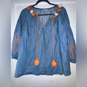Crown & Ivy Blue Relaxed Tunic with 3/4 Sleeves